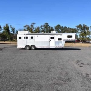 2006 Exiss 7407LQ 4 Horse Trailer with 7′ Short Wall
