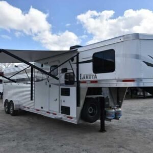 2018 Lakota Charger LQ Stock Trailer with 9′ Short Wall